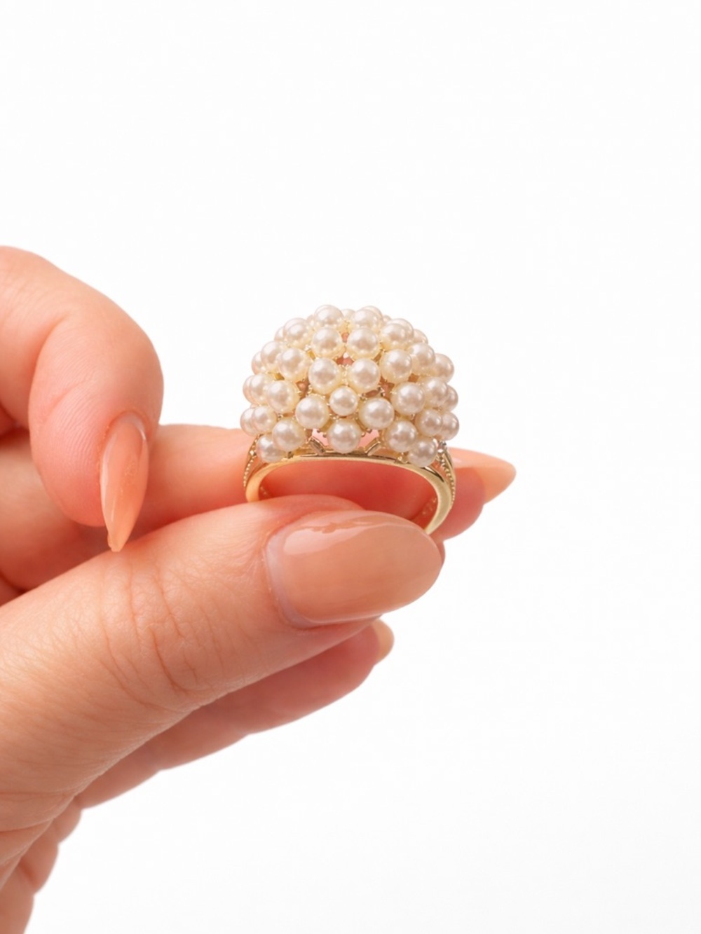 Vintage Style Faux Pearl Cluster Dome Ring Size 7 Gold Tone Statement Ring NEW